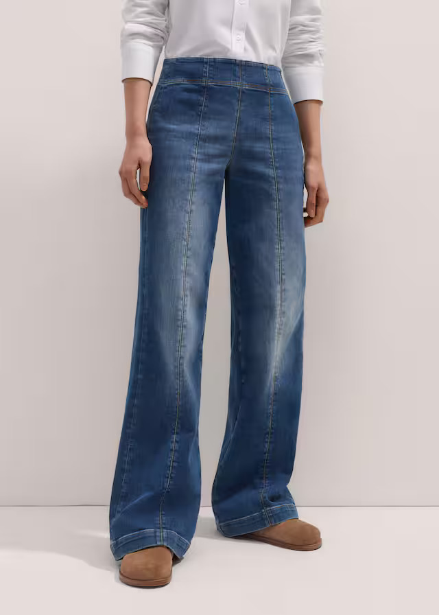 Kick Flare Travel Jean
