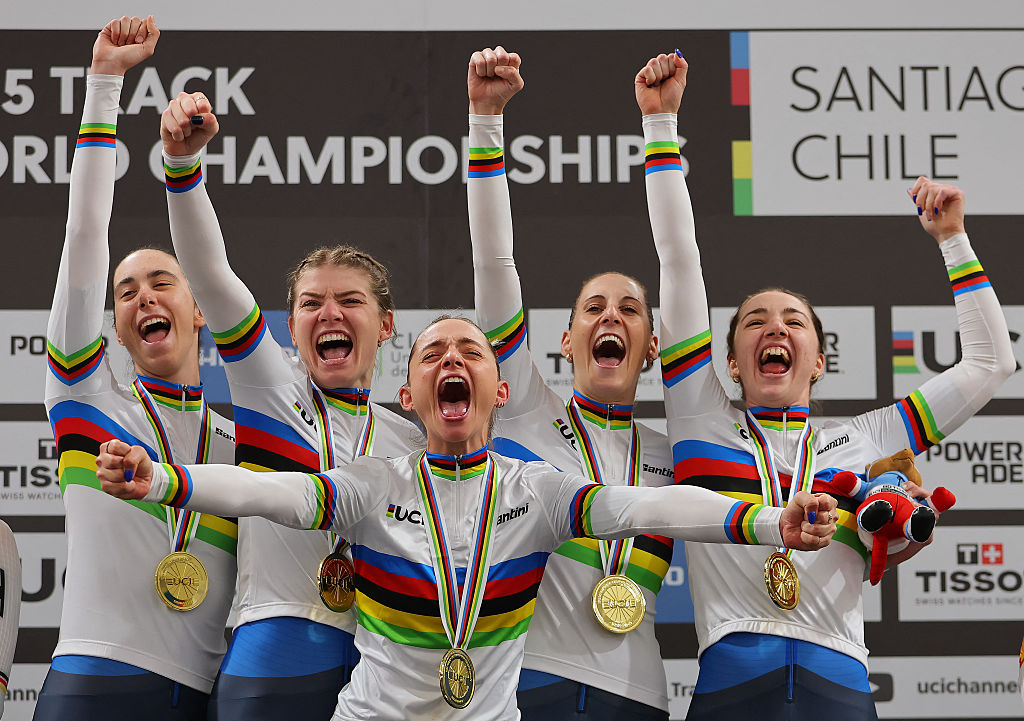 (From L) Italy's Federica Venturelli, Martina Alzini, Chiara Consonni, Vittoria Guazzini and Martina Fidanz celebrate the gold medal during the women's team pursuit award ceremony at the 2025 UCI Track World Championships.