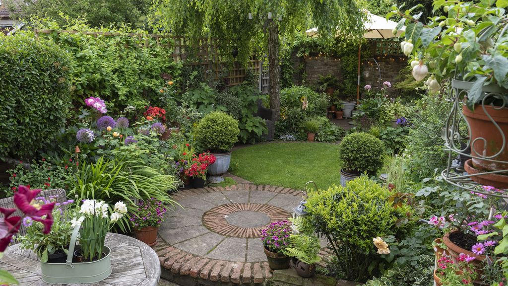 Garden Makeover: A Dull Plot Gets A New Look With Simple Landscaping 