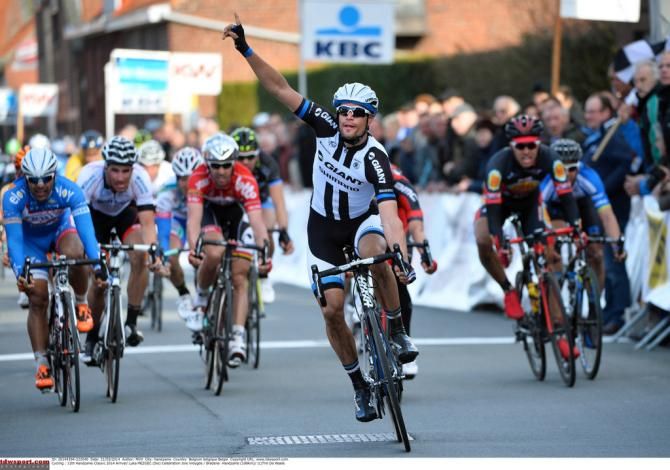 Luka Mezgec (Team Giant-Shimano) punches the air