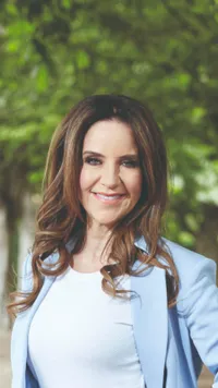 ANGELA MIDDLETON MBE, 59