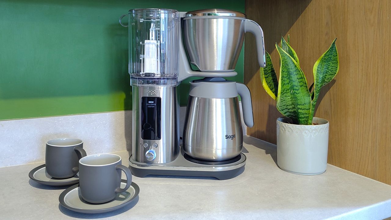The Sage Luxe Brewer Thermal is so good, I might never use my trusty V60 coffee dripper again