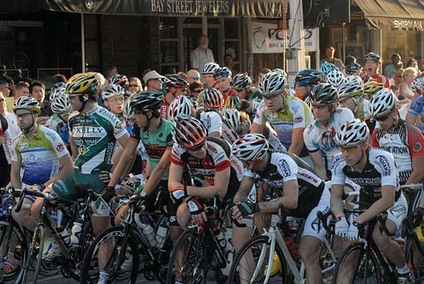 Floyd Landis has a chat before the start in Beaufort. Photo &copy;: Eddy Rayford/www.scgacycling.com