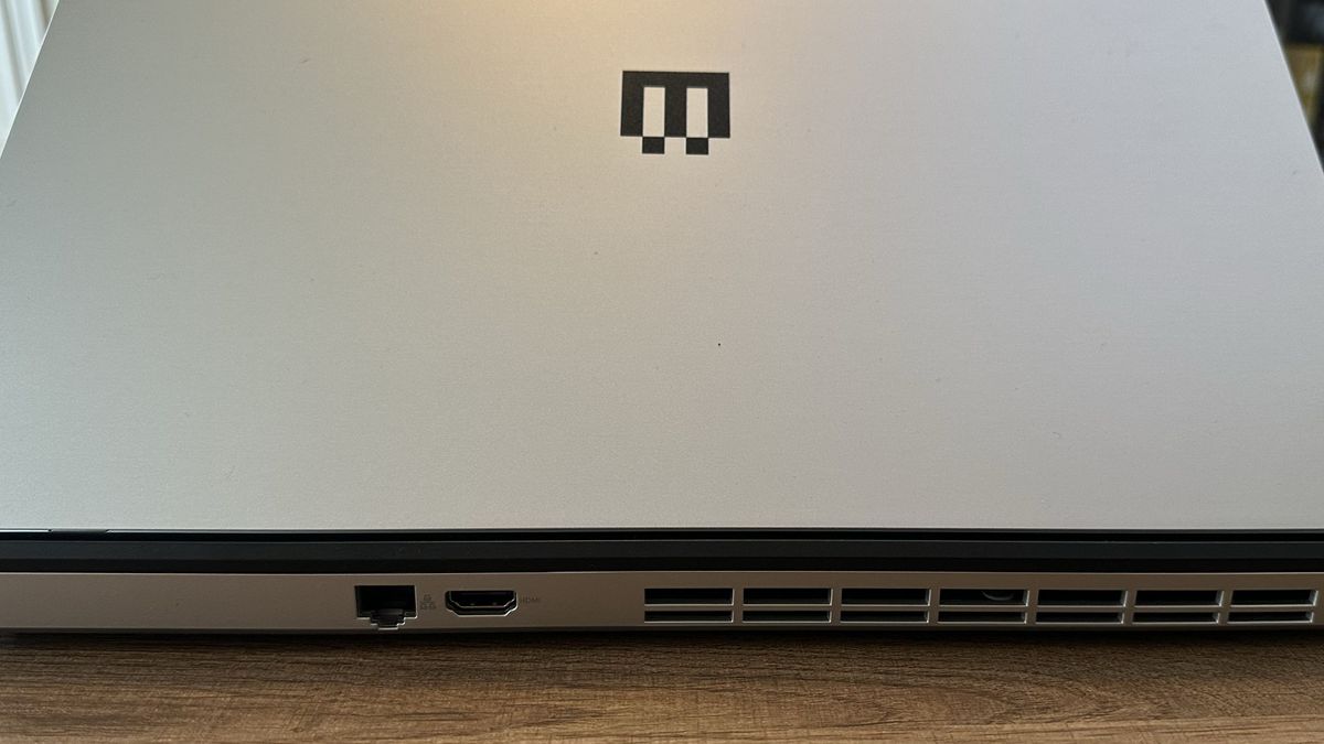 Maingear ML-16 gaming laptop