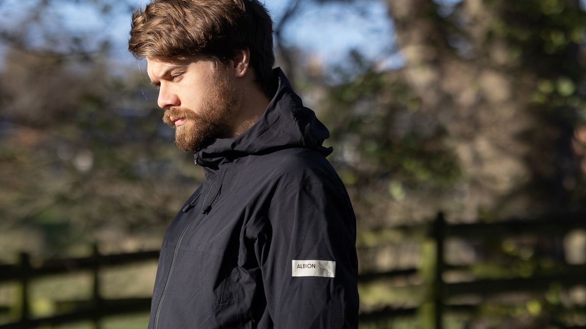 Albion Zoa Rain Shell jacket review – premium wet weather protection ...