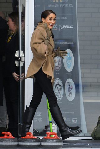 meghan markle - brown jacket