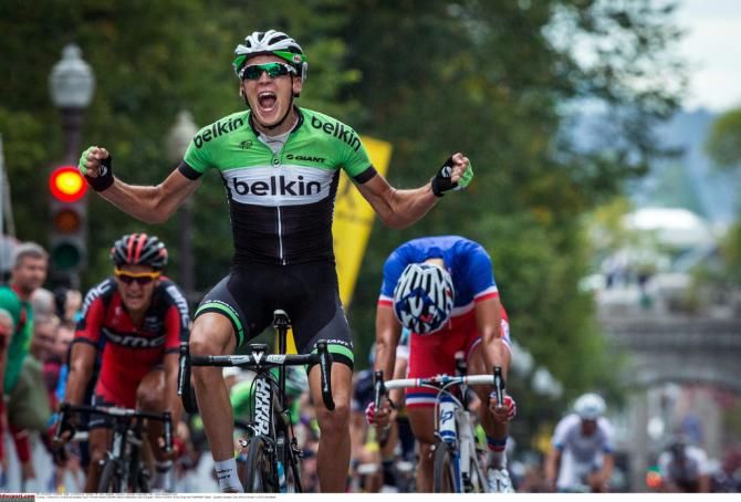 Big victory celebrations for Robert Gesink (Belkin)