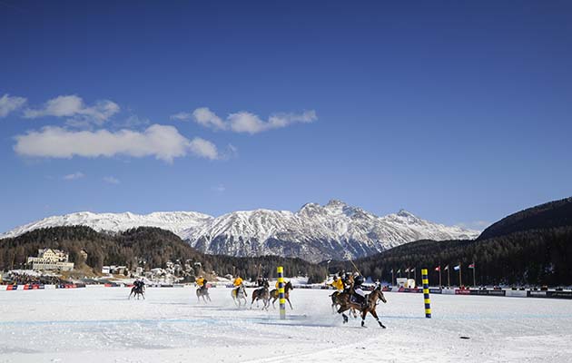 It’s the perfect conditions as Team Badrutt’s Palace Hotel takes on Perrier-Jouët