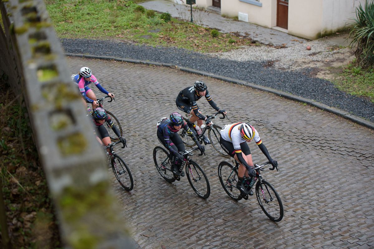CANYON//SRAM Racing set the pace up the cobbled climb at the 112.8 km Le Samyn des Dames