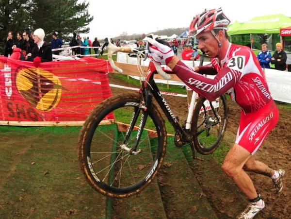 Todd Wells (Specialized) got a slow start but worked his way to the front.