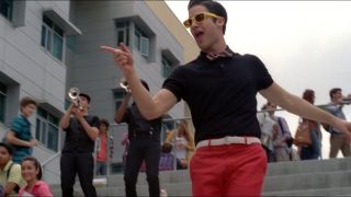 Blaine singing It's Not Unusual.