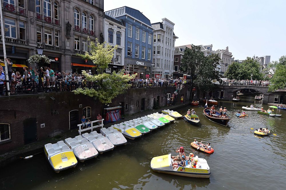 A scene along today stage in Holland.