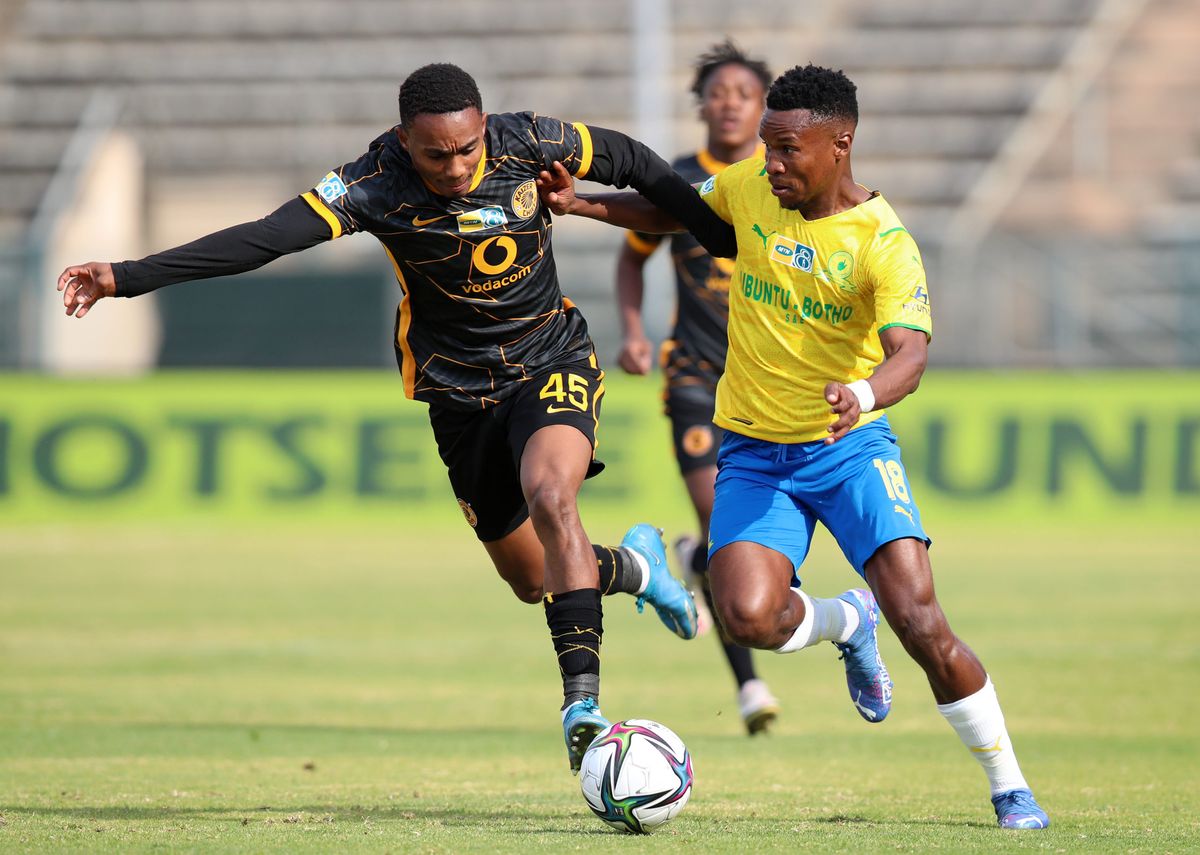 Themba Zwane challenged by Njabulo Blom