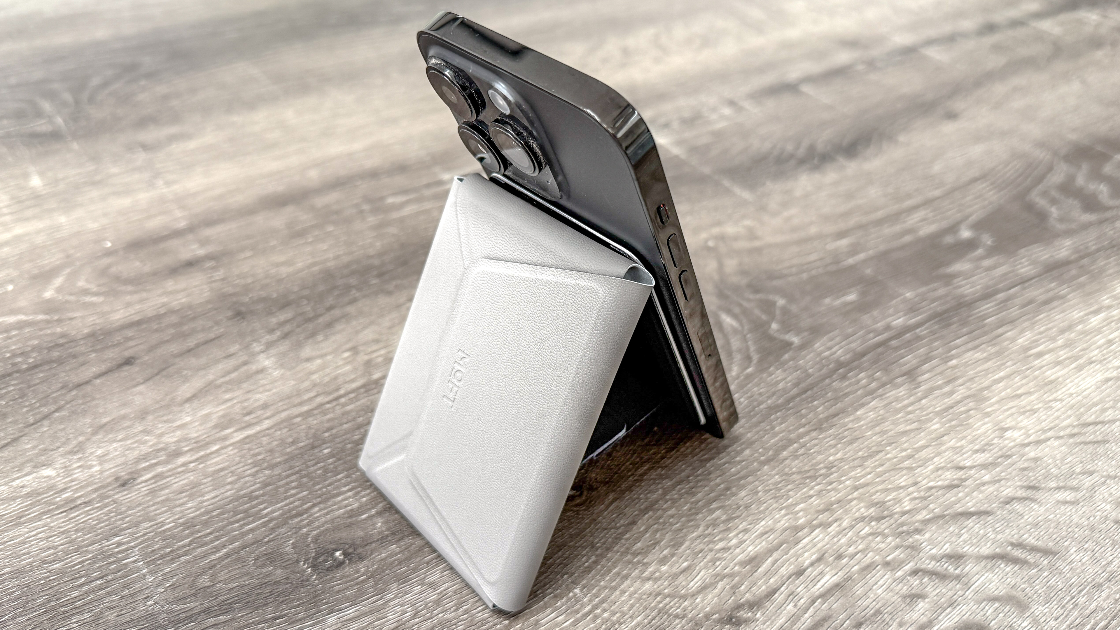 The Moft MagSafe Field Wallet