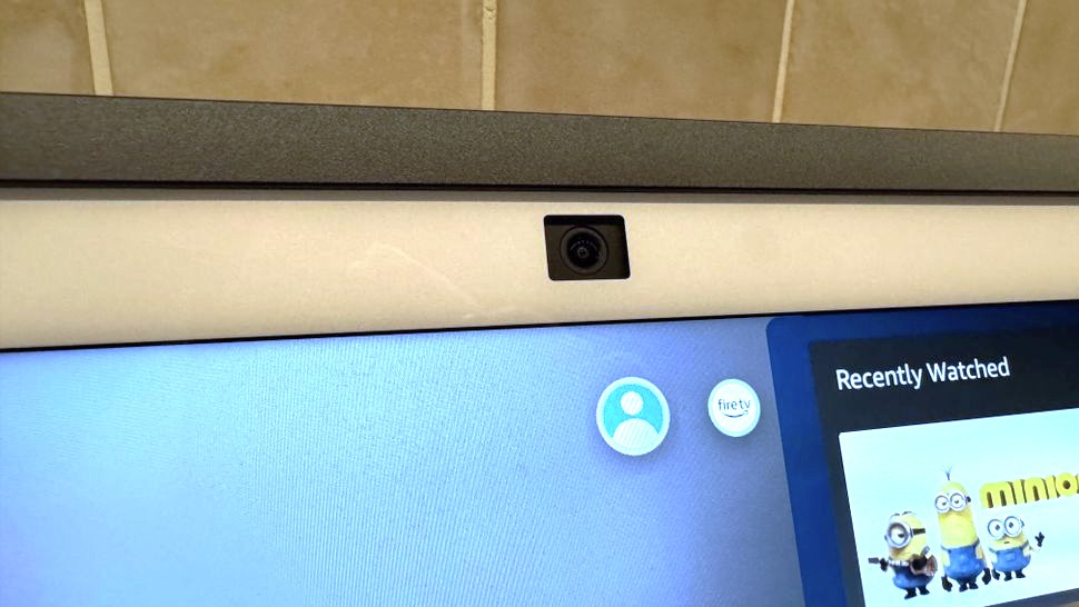 Amazon Echo Show 21 smart display