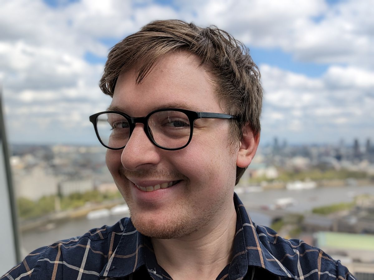 iPhone 15 Pro Max vs. Galaxy S24 Ultra vs. Pixel 8 Pro London Eye photos