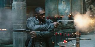 The Dark Tower Idris Elba gunslinging the crowd to death