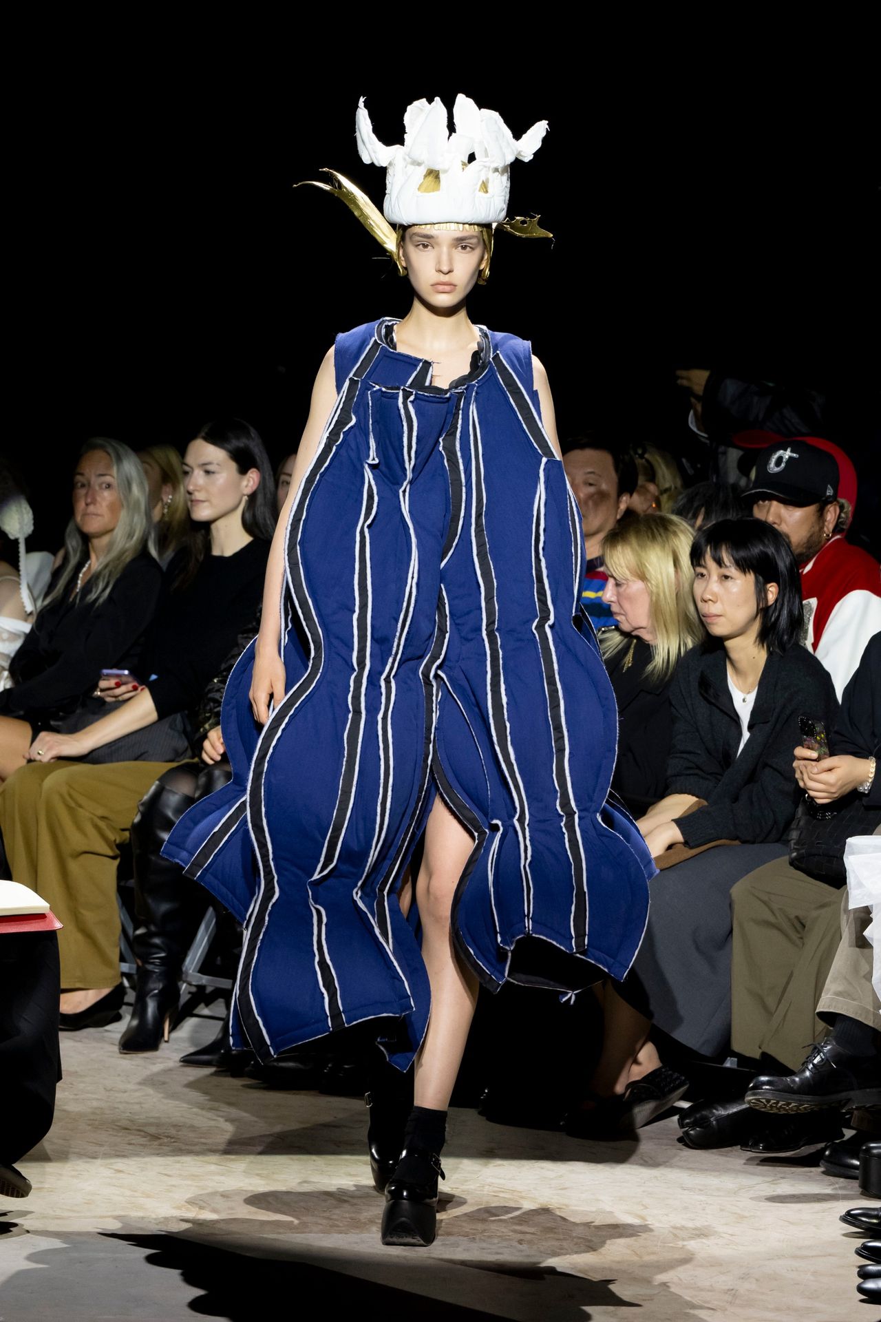 Comme Des Gar&ccedil;ons S/S 2027 runway