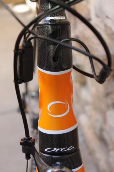 The Shimano Di2 specific frame allows for internal wire routing, but does not have the ability to retrofit cables.