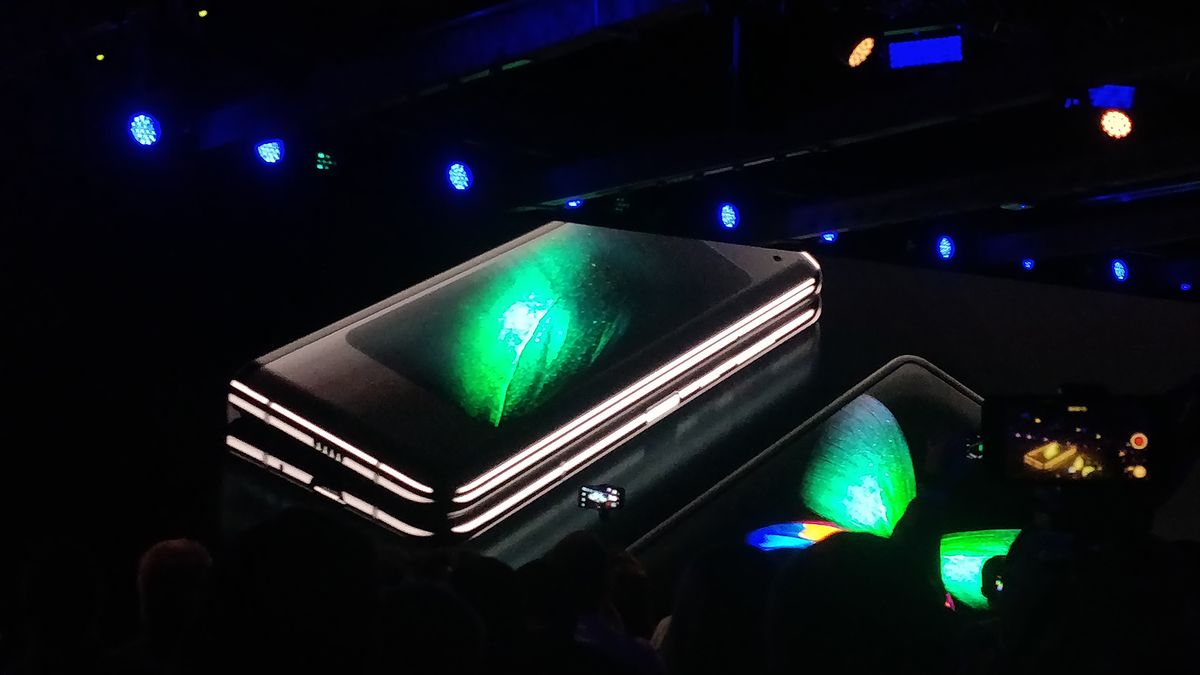 Samsung confirms Galaxy Fold foldable phone - and it&#039;s pricey