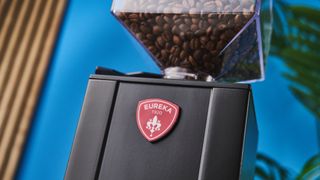 The Eureka Mignon Specialita coffee grinder logo