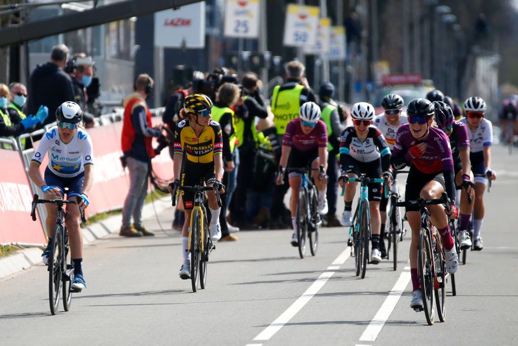 BERG NETHERLANDS APRIL 18 Sprint Arrival Marianne Vos of Netherlands and Jumbo Visma Team Demi Vollering of Netherlands and Team SD Worx Annemiek Van Vleuten of Netherlands and Movistar Team Amanda Spratt of Australia and Team BikeExchange Elisa Longo Borghini of Italy and Team Trek Segafredo Pink UCI Womens WorldTour Leader Jersey Margarita Victoria Garcia Caellas of Spain and Team Ale Btc Ljubljana Ashleigh Moolman Pasio of South Africa and Team SD Worx during the 7th Amstel Gold Race 2021 Womens Elite a 1163km race from Valkenburg to Berg en Terblijt Landscape Amstelgoldrace amstelgoldrace UCIWWT on April 18 2021 in Berg Netherlands Photo by Dion Kerckhofs PoolGetty Images