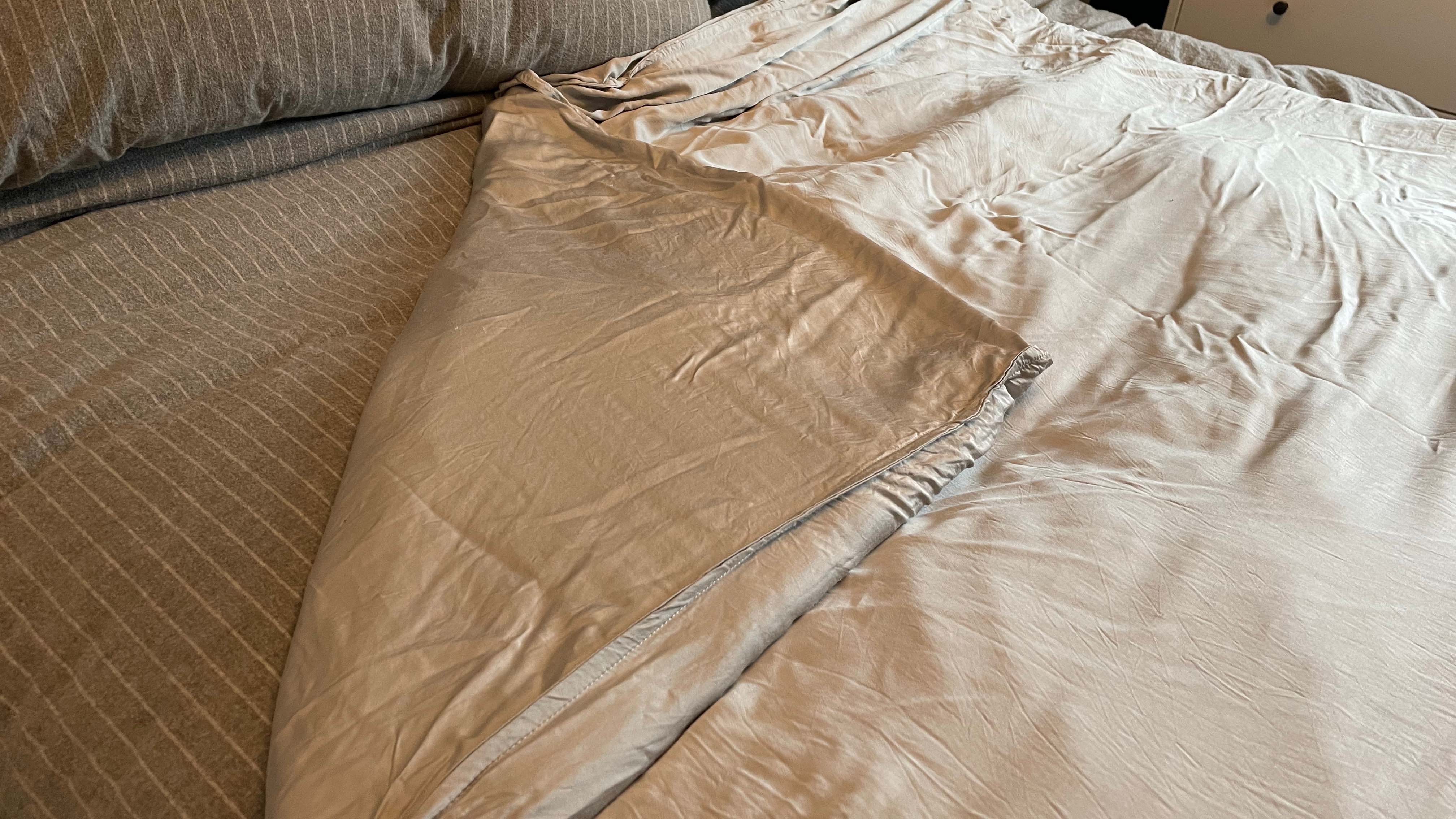 Emma Hug Weighted Blanket review: cosiness that lives up to its name | T3