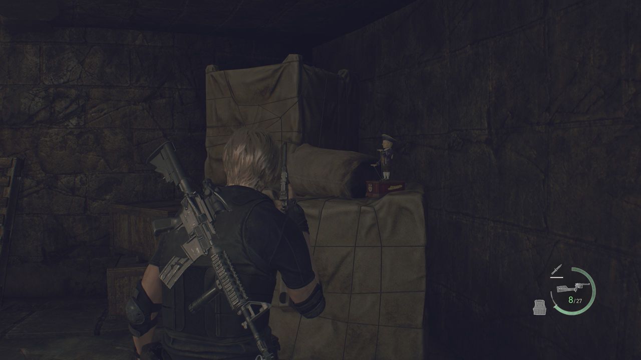 Resident Evil 4 Remake Clockwork Castellan in chapter twelve