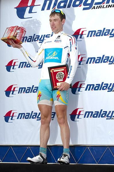 Dimitriy Gruzdev (Astana) remains in the leading Asian rider of the tour's jersey