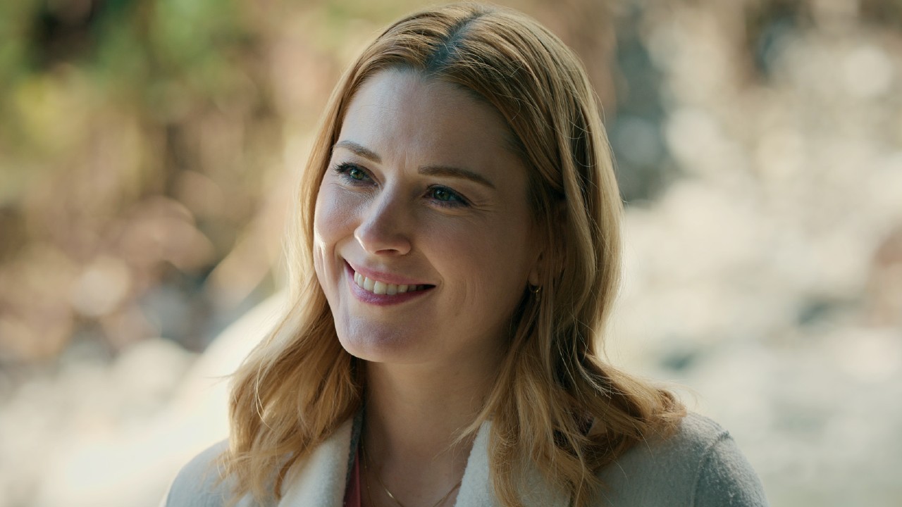 A close up of Alexandra Breckenridge smiling in Virgin River.