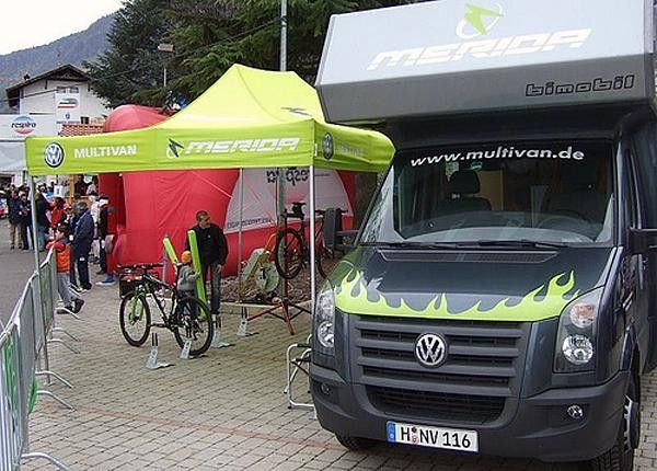 The Italian team was all set up