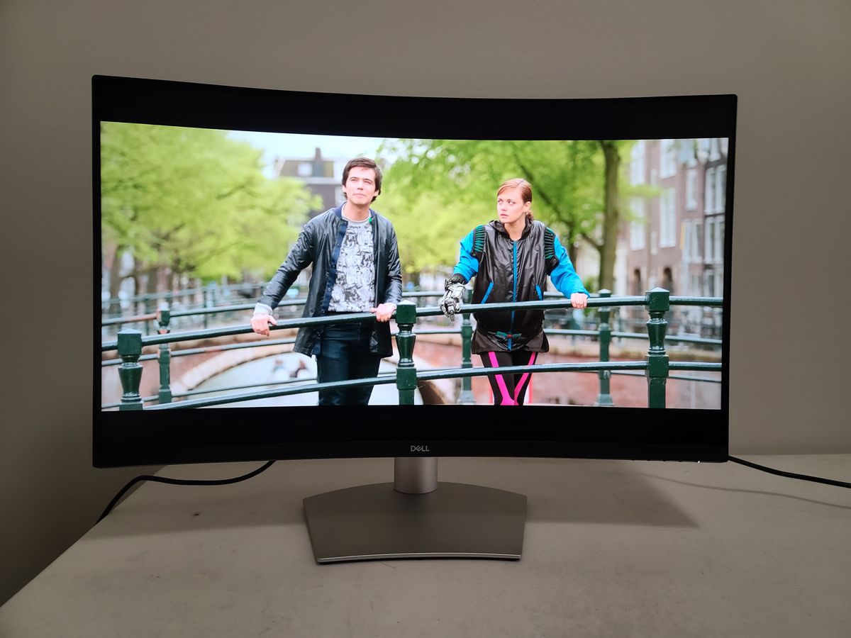 Dell S3221QS