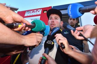 Mark Cavendish talks the press before heading off to the hospital
