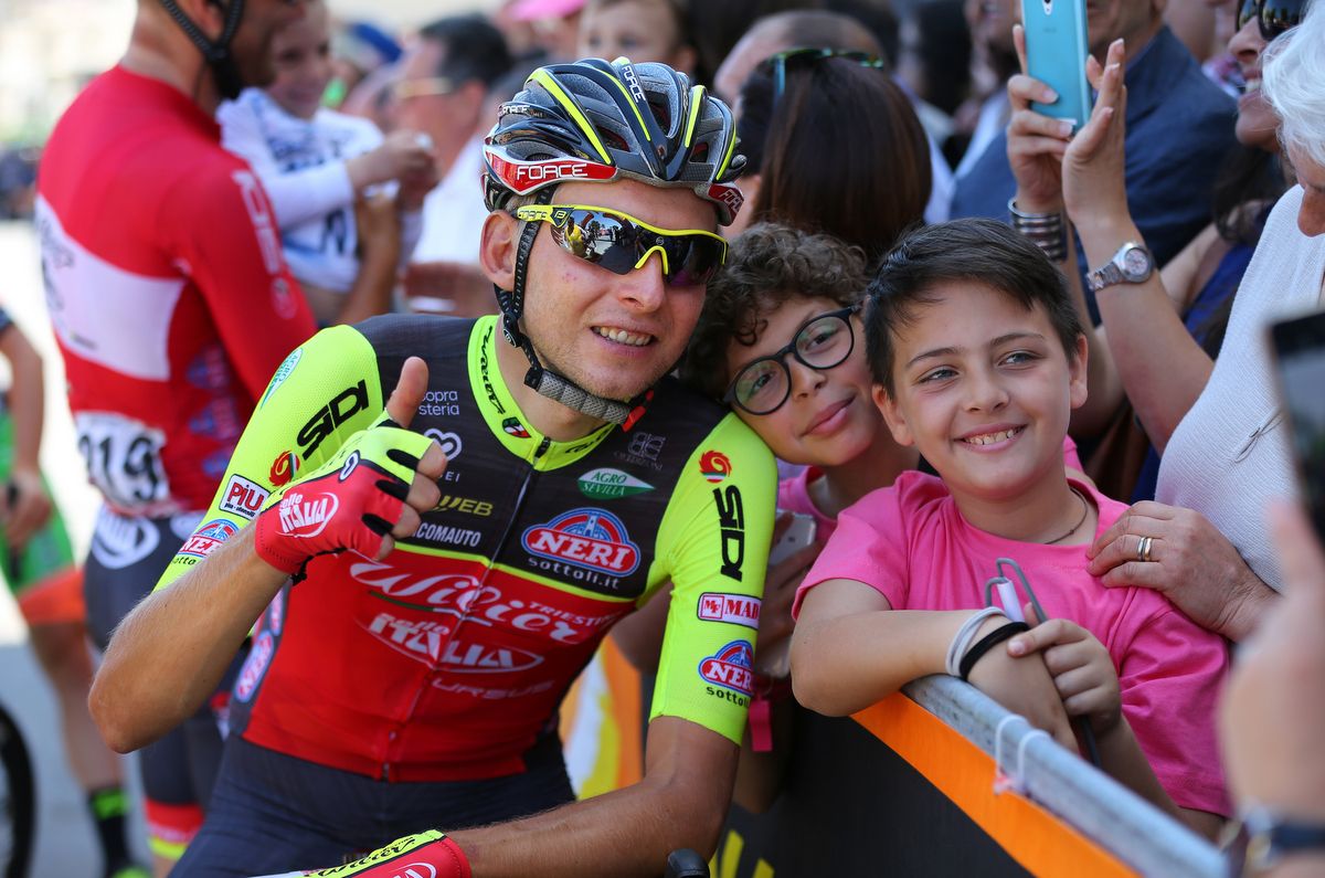 Ilia Koshevoy of Wilier Triestina poses with the fans
