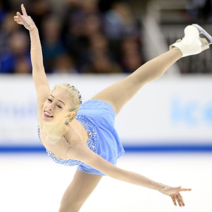 Sports, Ice skating, Figure skating, Figure skate, Skating, Axel jump, Ice dancing, Individual sports, Recreation, Jumping, 