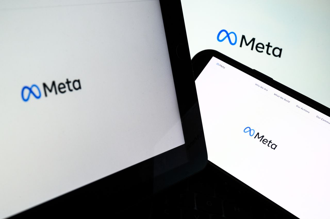 Meta logo