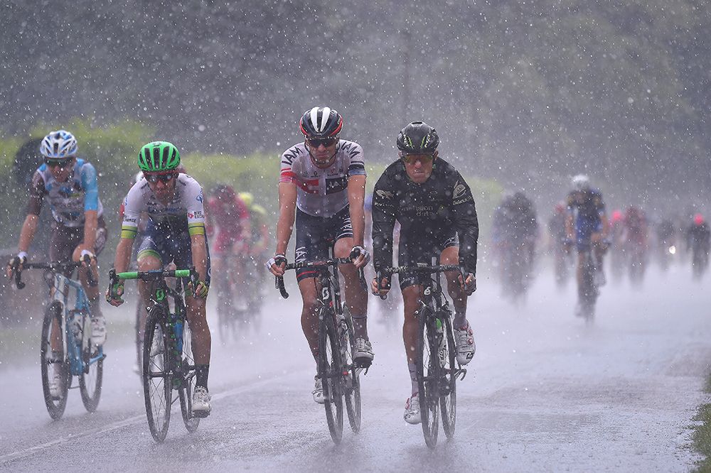 Showers soaked stage 4 of the Criterium du Dauphine before skies cleared
