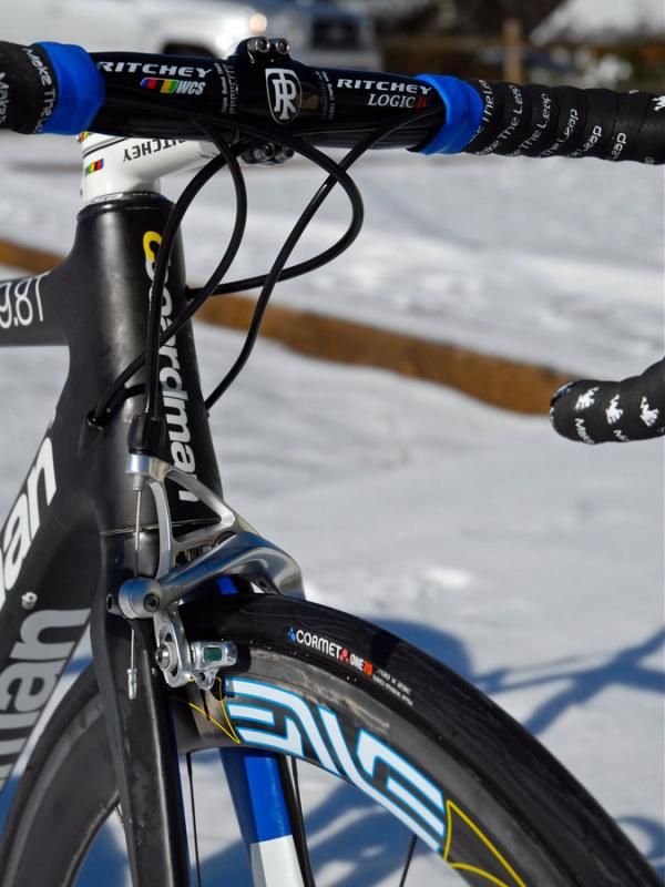 Surprise, surprise - Boardman Bikes fits its latest Elite SLR model with a tapered head tube.