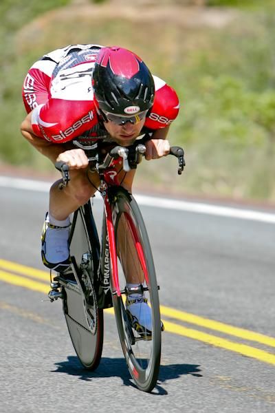 Kirk O&rsquo;Bee (Bissell) gets tucked in on the descent.