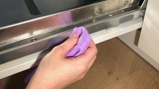 Cleaning Dishwasher Door