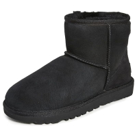 UGG Women's Classic Mini II Boots: was £157.82now £109.99 at Amazon (save £47.83)