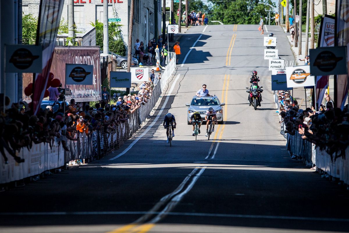 The break away group on the way into the finish
