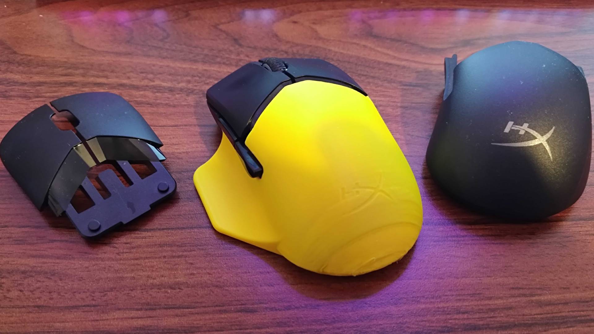 HyperX Pulsefire Saga Pro with yellow 3D Printed shell attached next to original shell and buttons.