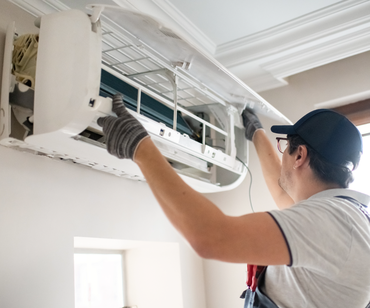 AC Repair Services in Dubai