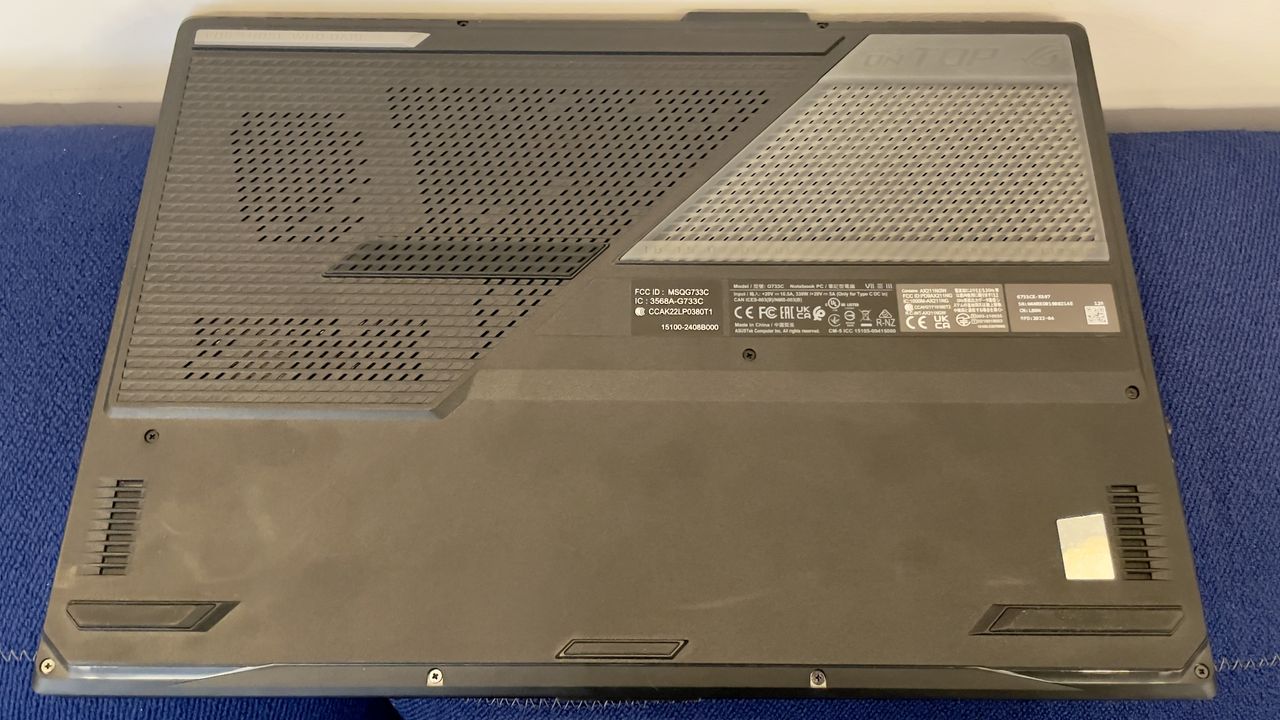 Asus ROG Strix Scar 17 SE (G733)