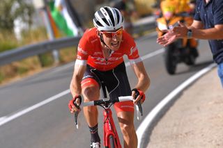 Bauke Mollema chases Ben King during stage 9 at the Vuelta