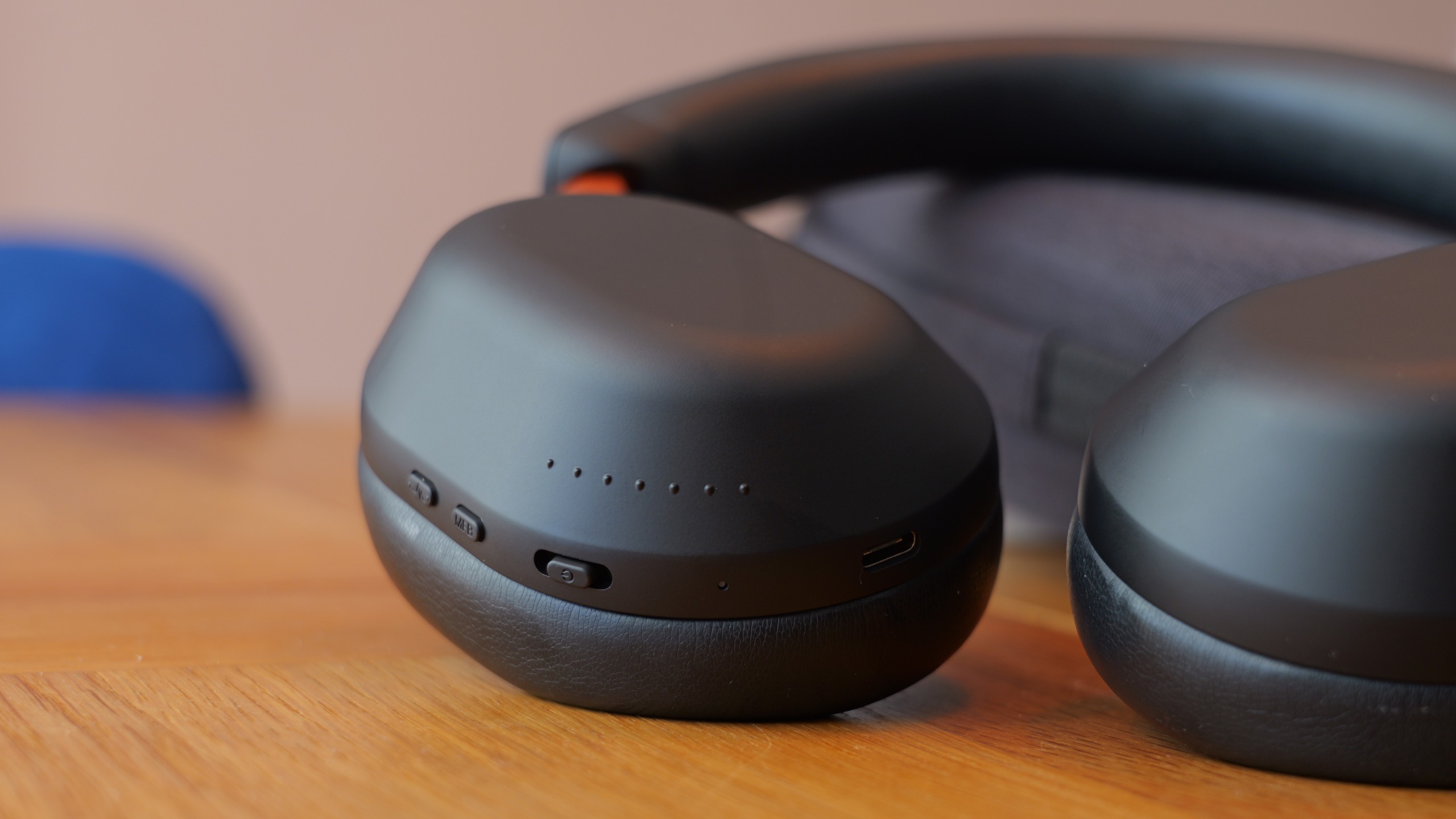 Philips Fidelio L5 headphones review