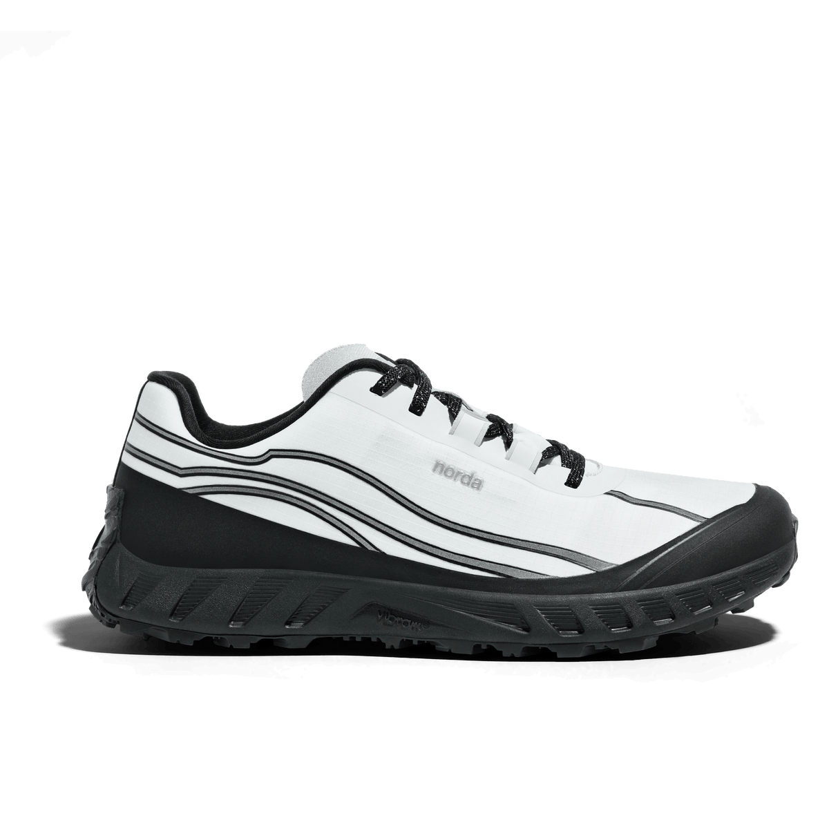 002 - M - Alpine White