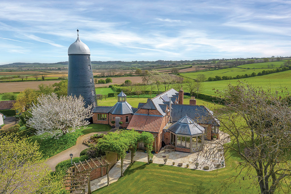 Smallholdings for sale: Mill Farm, Long Clawson, Melton Mowbray, Leicestershire.