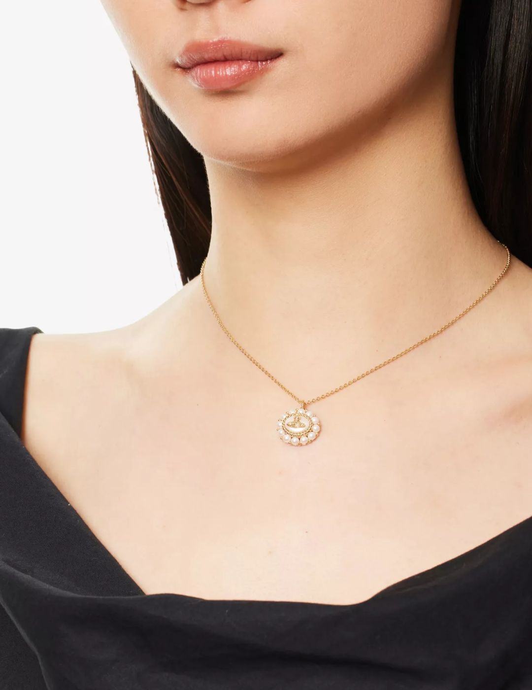 Image of pendant necklace